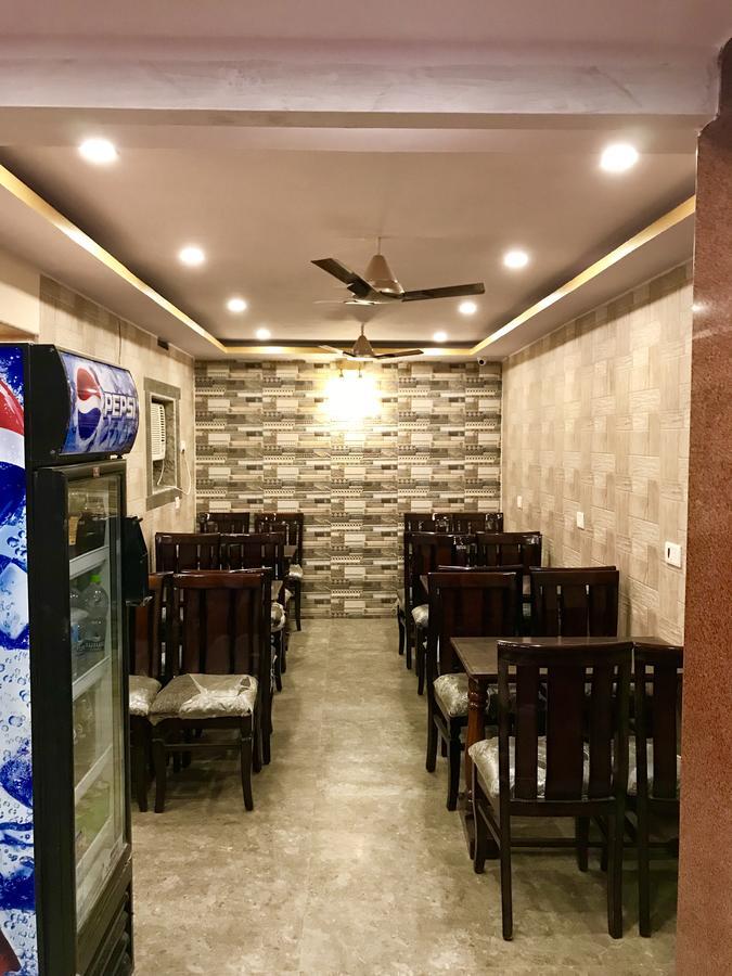 Golden Lodge Varanasi Luaran gambar